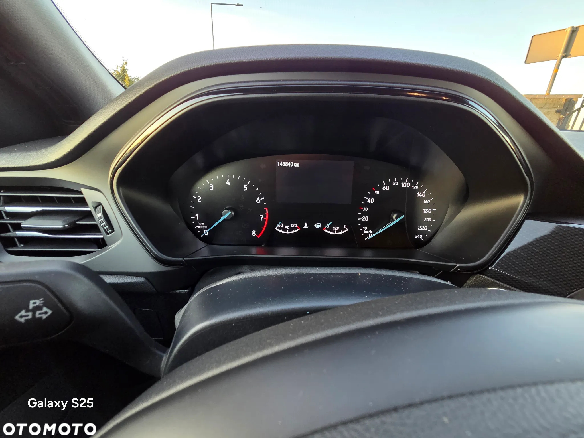 Ford Focus 1.0 EcoBoost Hybrid ST-LINE - 13