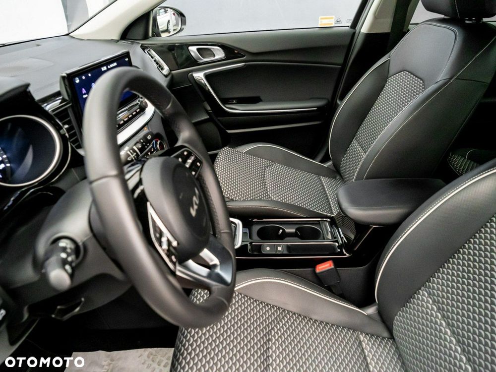 Kia XCeed 1.5 T-GDI L DCT - 25