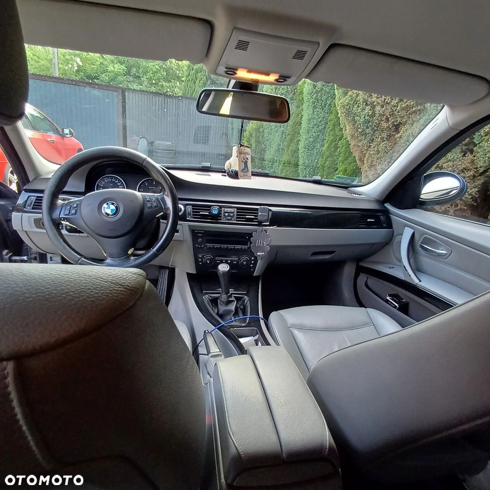 BMW Seria 3 330xd - 6