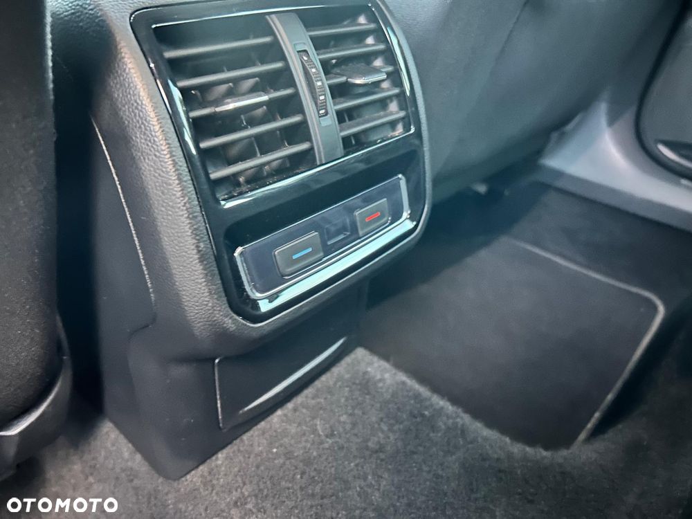 Volkswagen Passat 1.5 TSI OPF DSG Comfortline - 23
