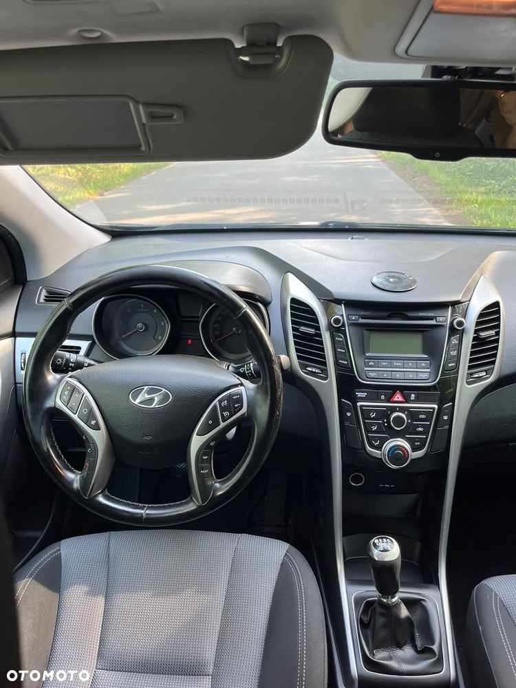Hyundai i30 1.6 CRDI Trend - 11