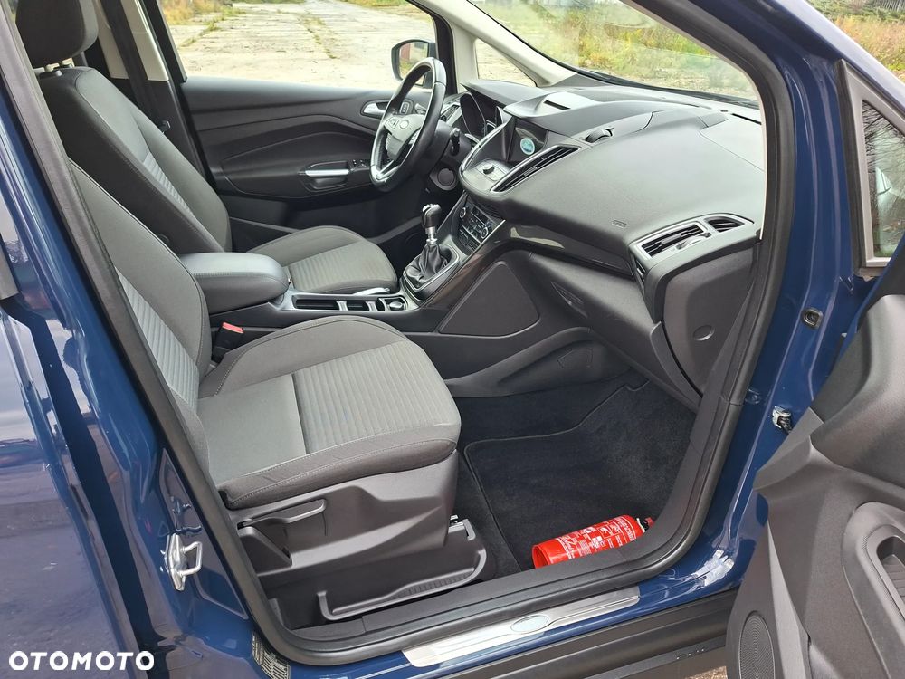 Ford Grand C-MAX - 16