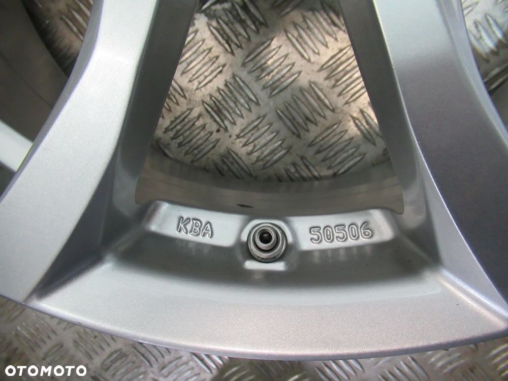 Felgi Kia Ceed ProCeed Sportage Soul Venga Carens Niro 7Jx17 et47 5x114,3 CZUJNIKI - 7