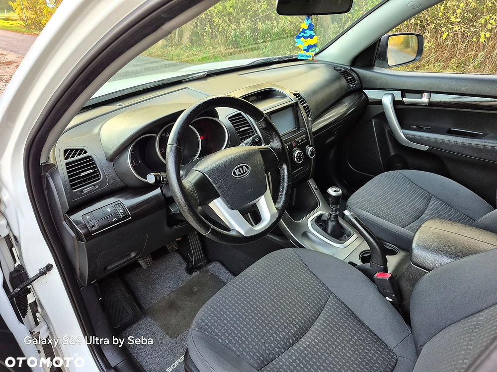 Kia Sorento 2.4 CVVT Attract - 11