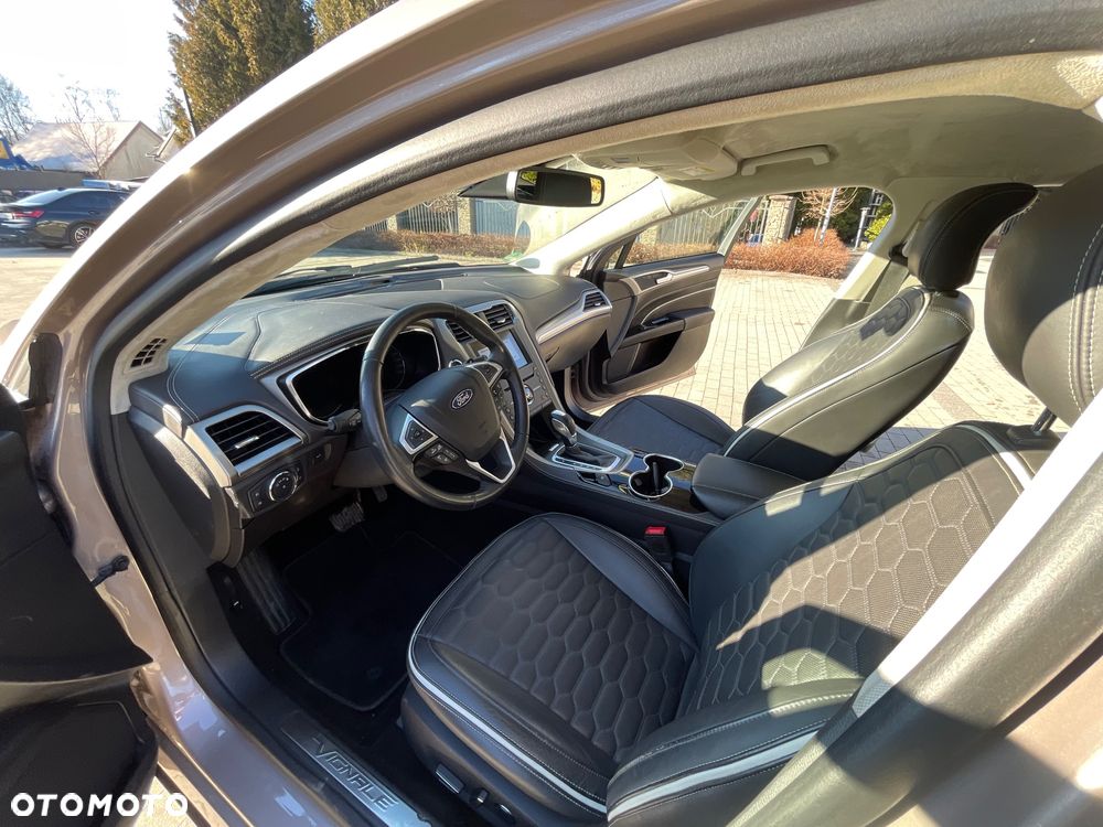 Ford Mondeo 2.0 EcoBoost Start-Stopp Autom Vignale - 18