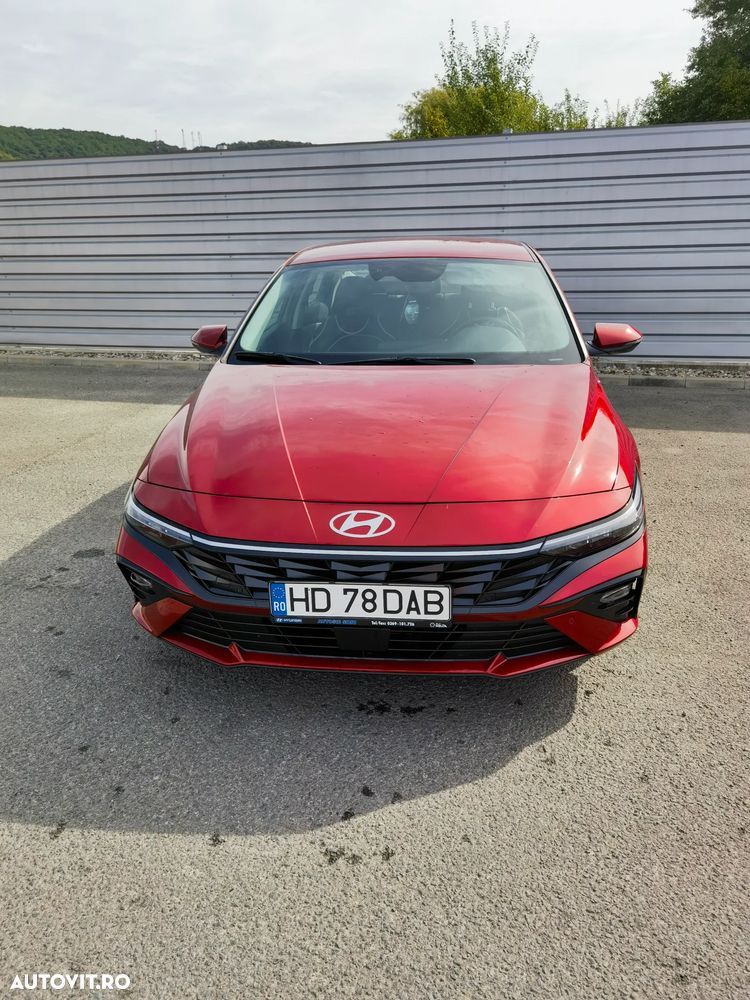 Hyundai Elantra - 5