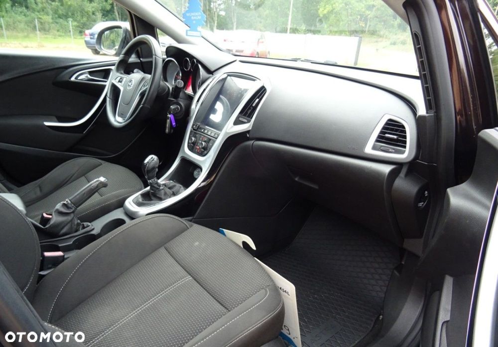Opel Astra - 11
