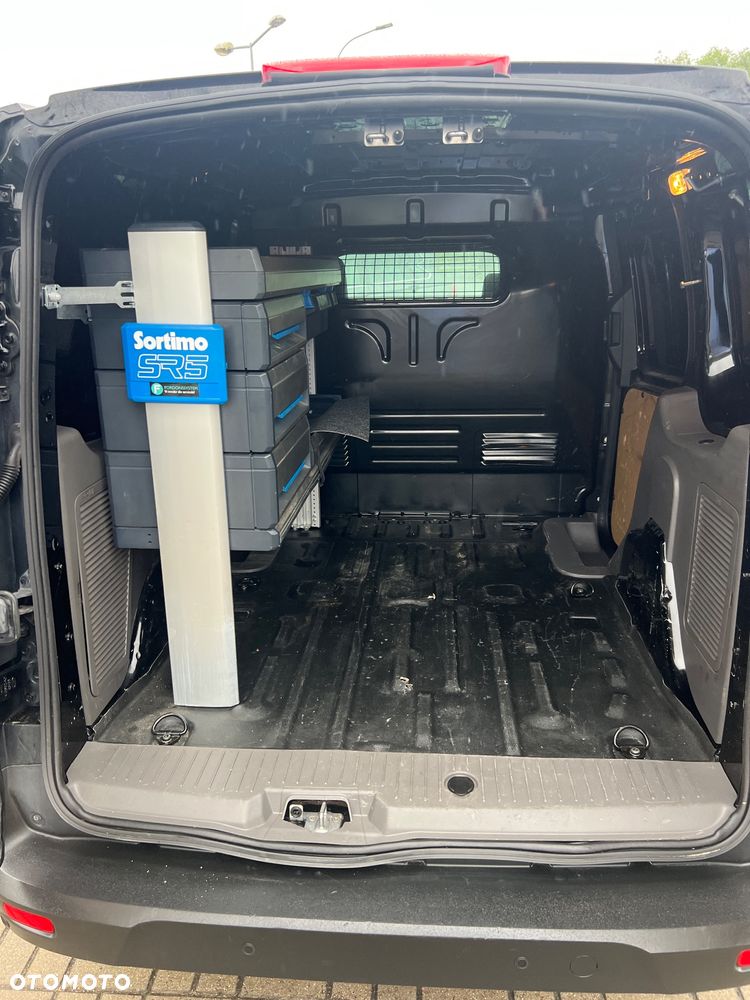 Ford Transit Connect - 9