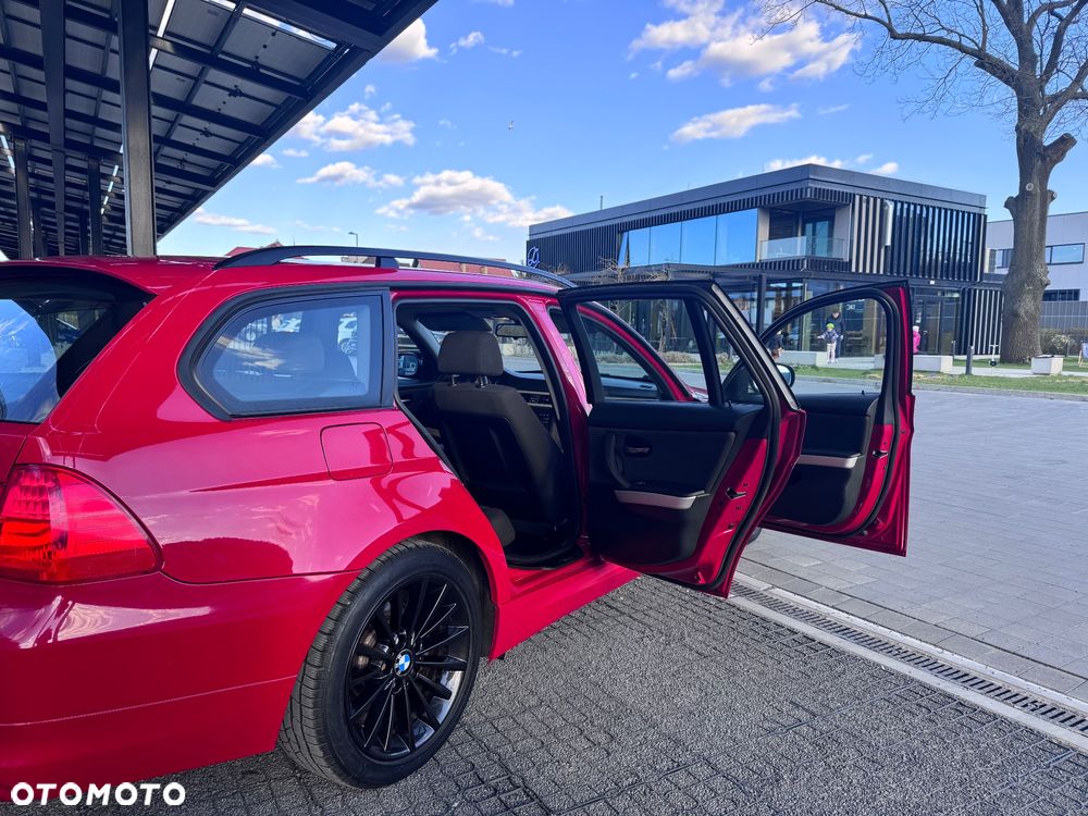 BMW Seria 3 320i Edition Exclusive - 6