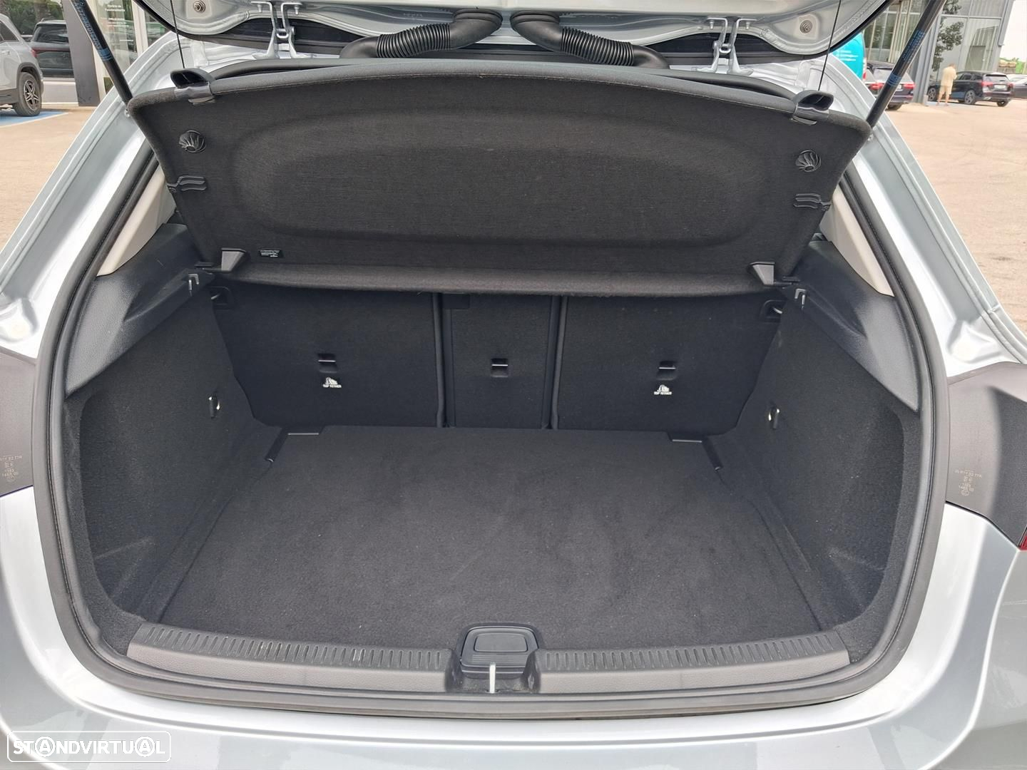 Mercedes-Benz A 200 Standard - 12