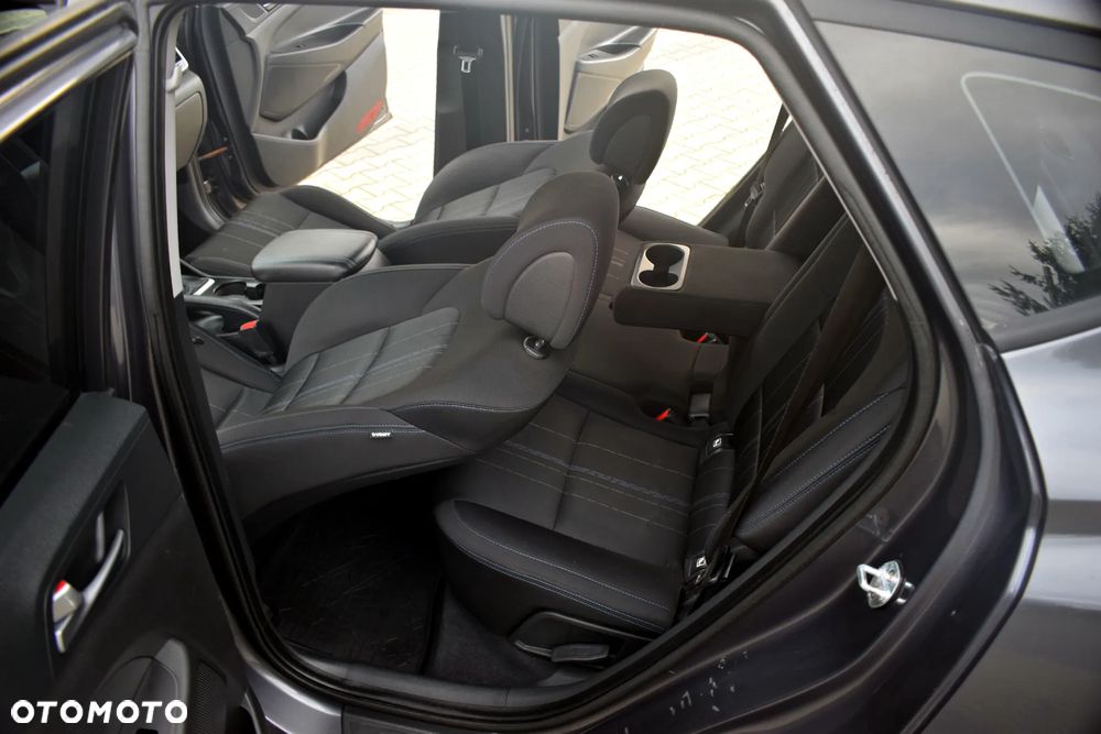 Hyundai Tucson 2.0 CRDI 4WD Automatik Premium - 34