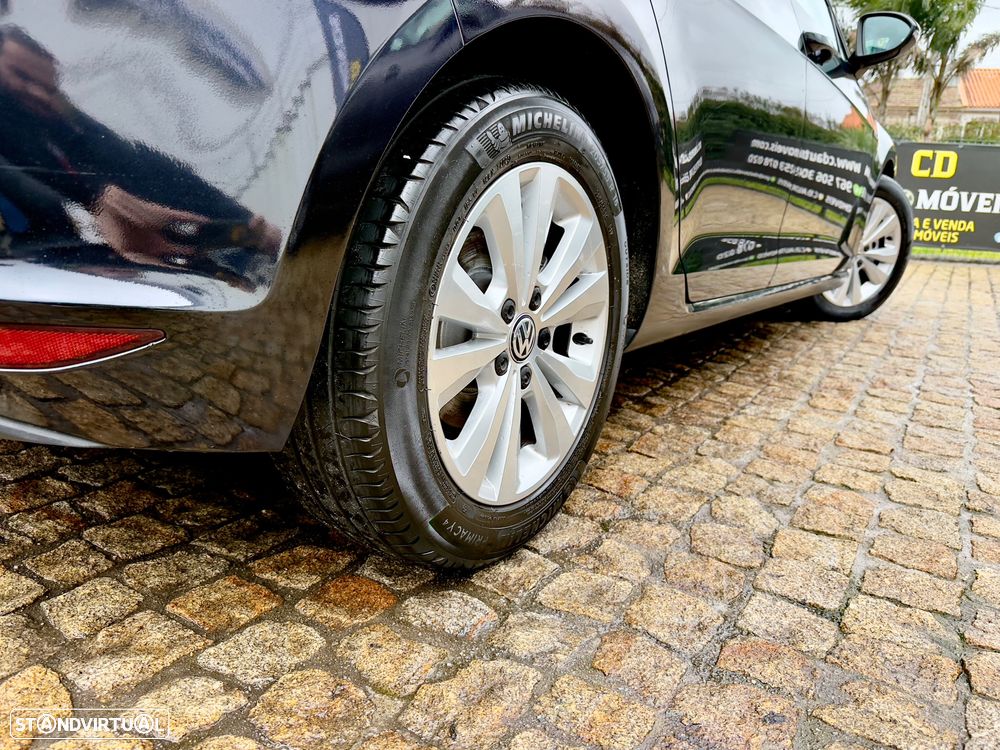 VW Golf 1.6 TDi BlueMotion Trendline - 16