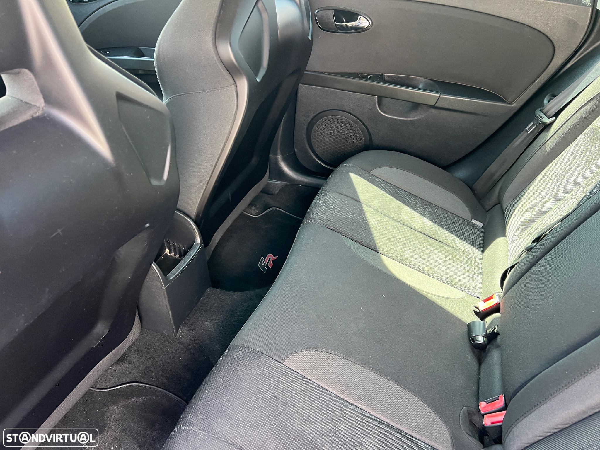 SEAT Leon 2.0 TDI FR 18 Tiago Monteiro - 26