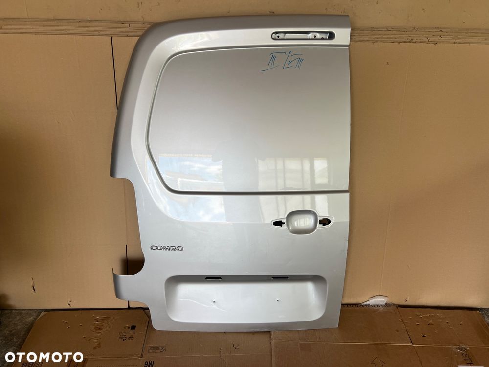 Opel Combo drzwi lewy tył 18- - 2
