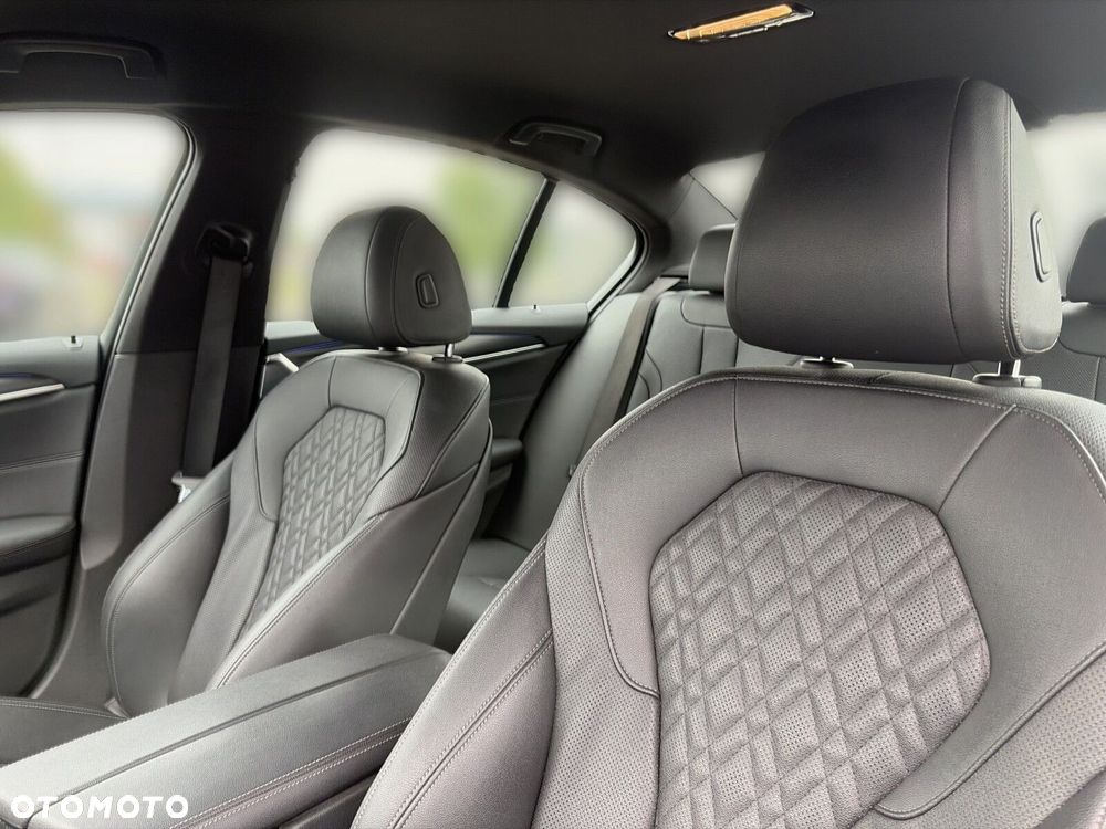 BMW Seria 5 - 12