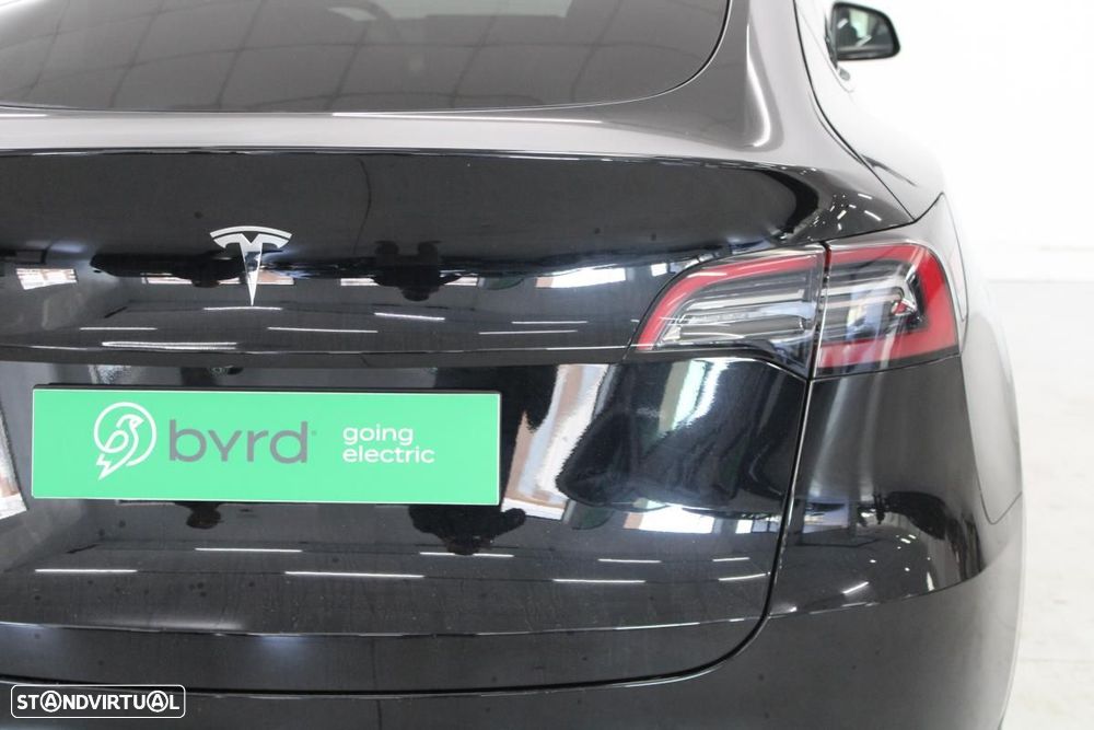 Tesla Model Y Standard - 8