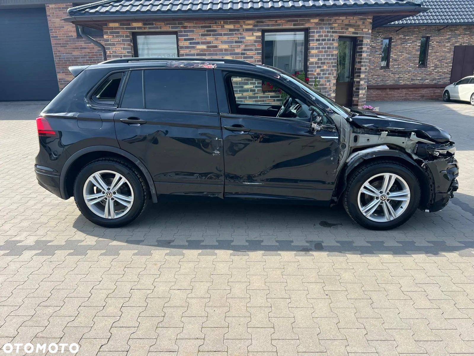 Volkswagen Tiguan - 4
