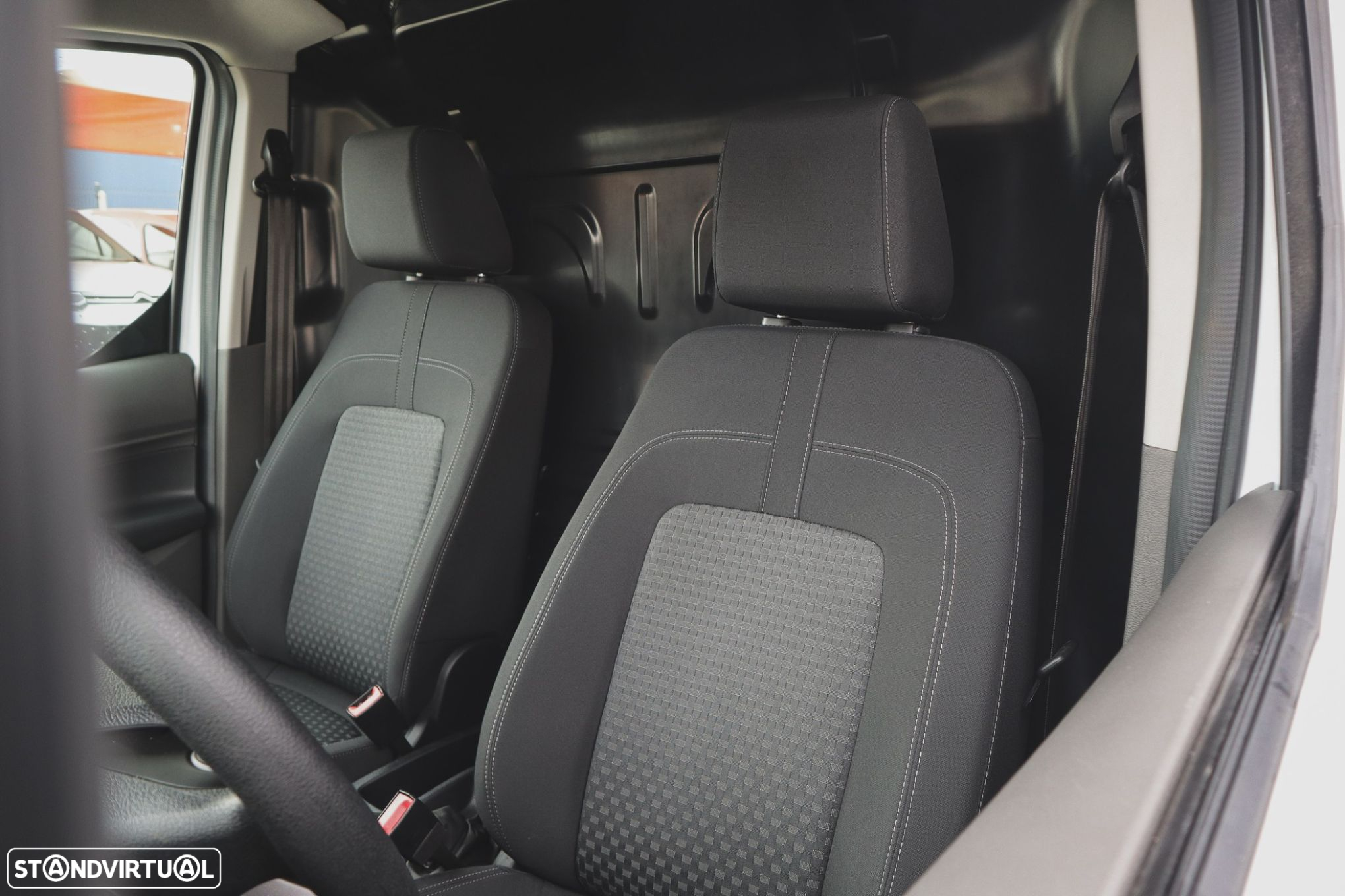 Ford Transit Connect 1.5 TDCi 250 L2 Trend - 4