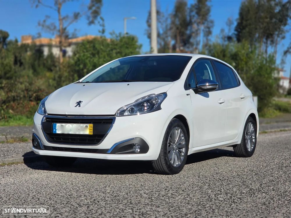 Peugeot 208 1.2 PureTech Style - 32