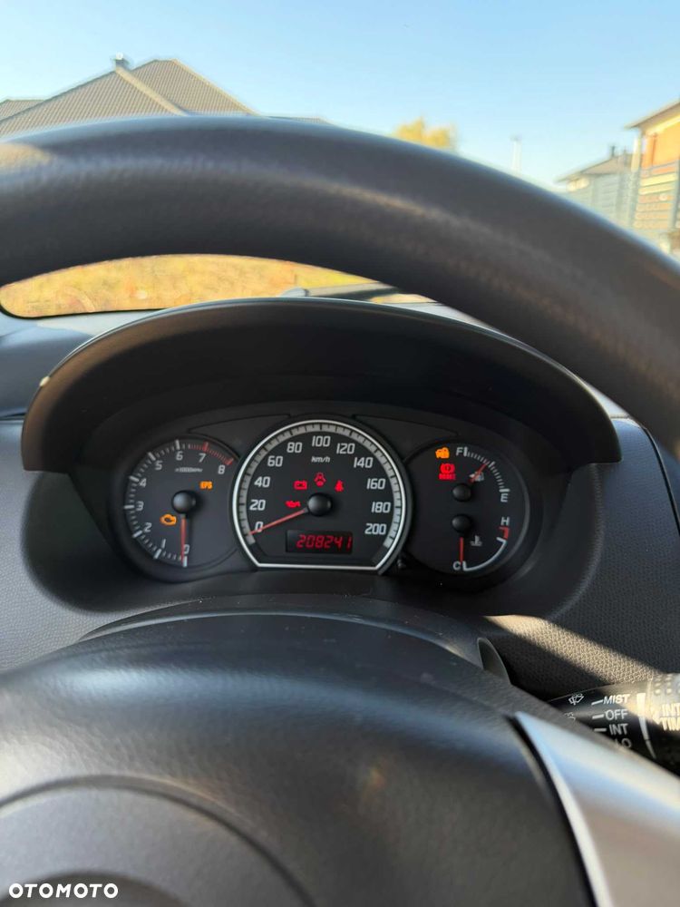 Suzuki Swift - 7
