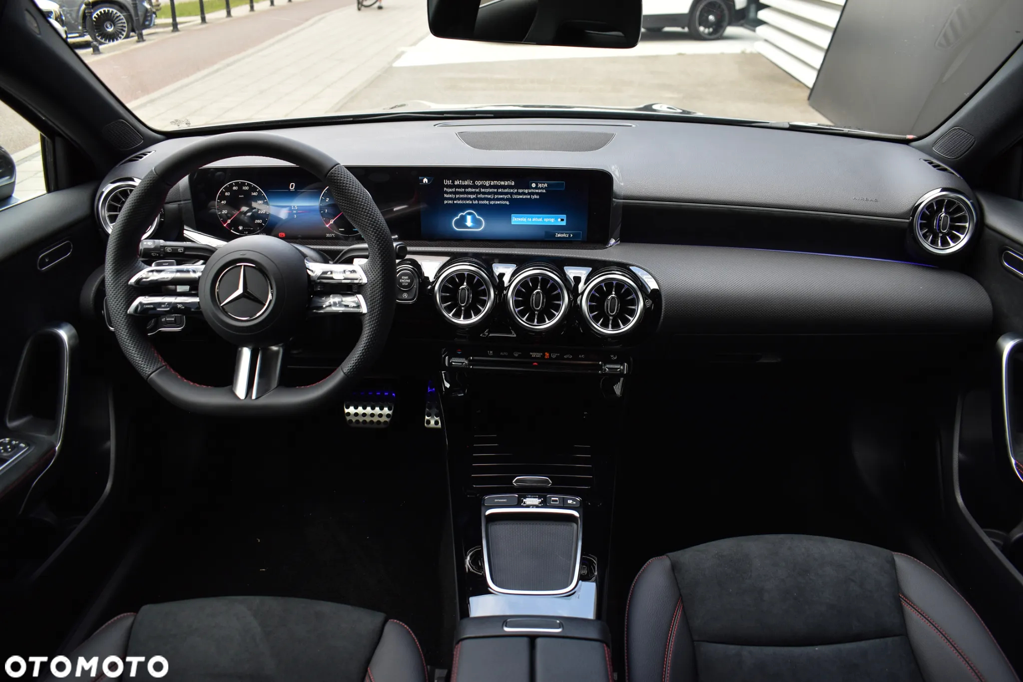 Mercedes-Benz Klasa A 180 7G-DCT AMG Line - 15