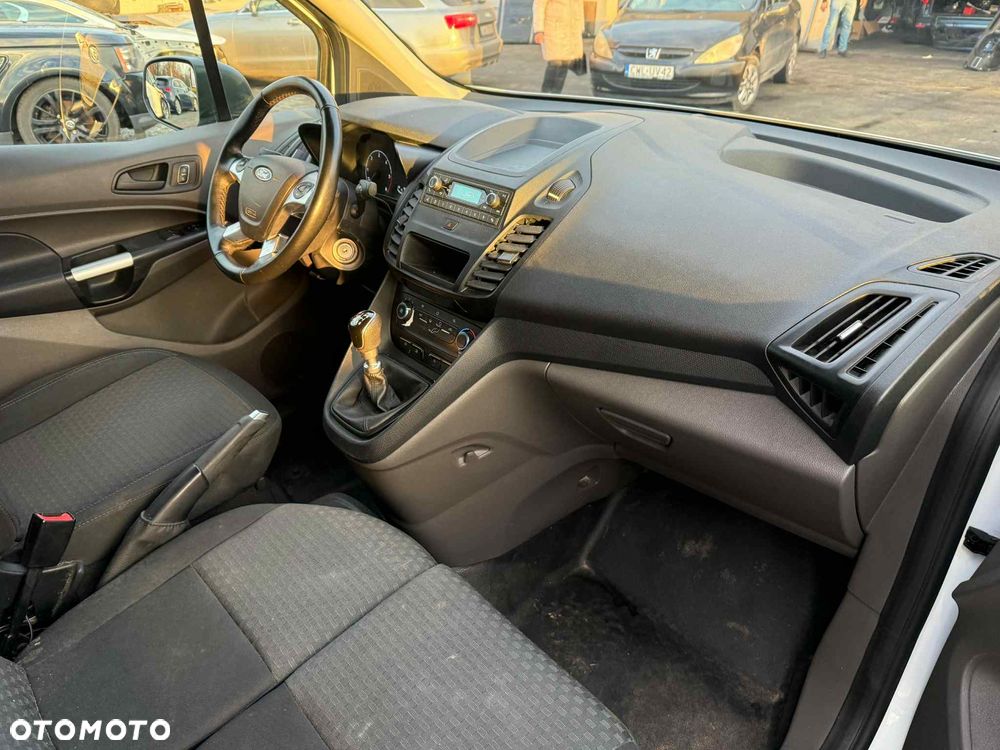 Ford Transit Connect - 8