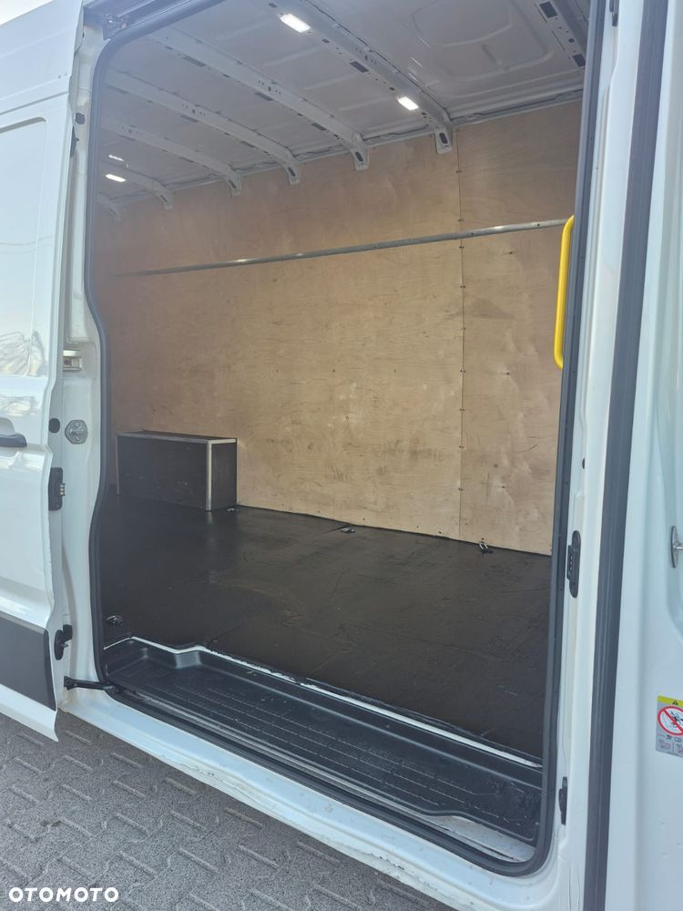 Volkswagen CRAFTER - 21