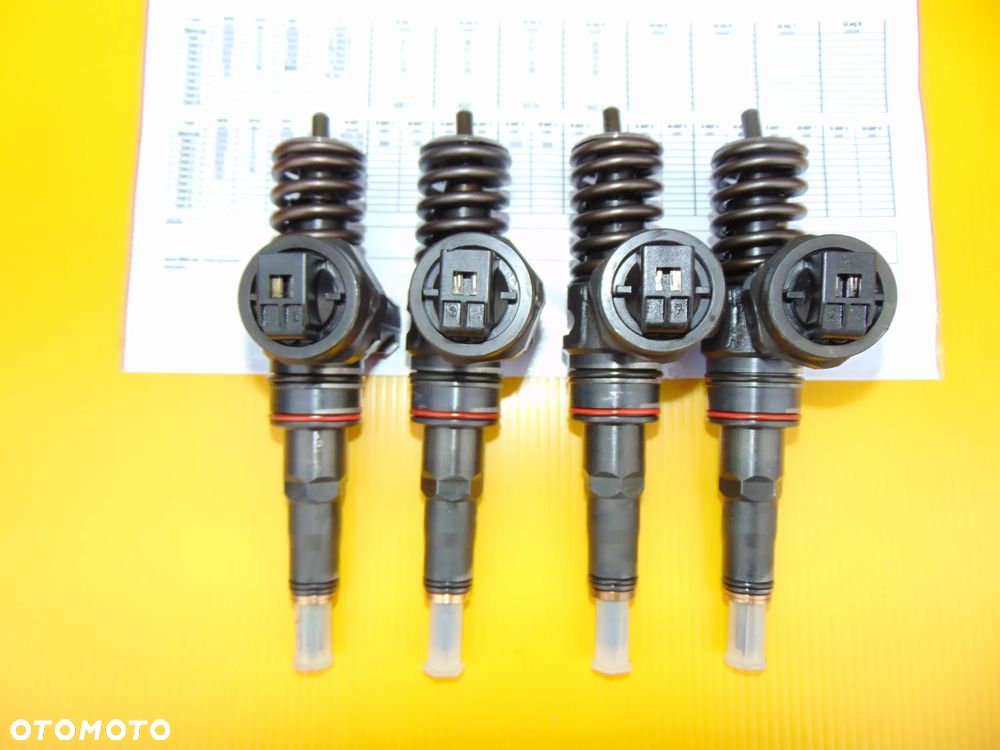 Pompowtryski 1,9TDI AVQ BKC BXE 038130073AQ 0414720213 Komplet - 4