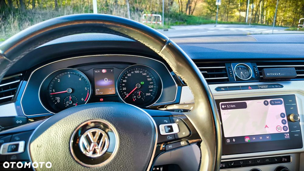Volkswagen Passat 2.0 TDI BMT Comfortline DSG - 13