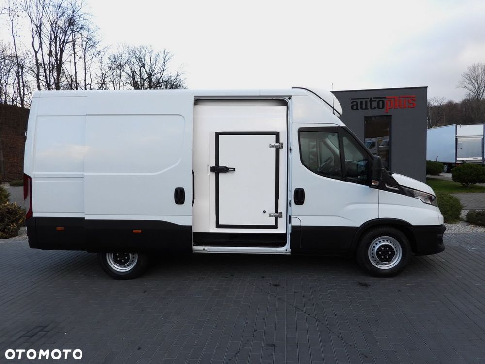 Iveco DAILY 35S14 FURGON CHŁODNIA  0*C ZASILANIE 230V NAWIGACJA AUTOMAT  KLIMATYZACJA  140KM - 9