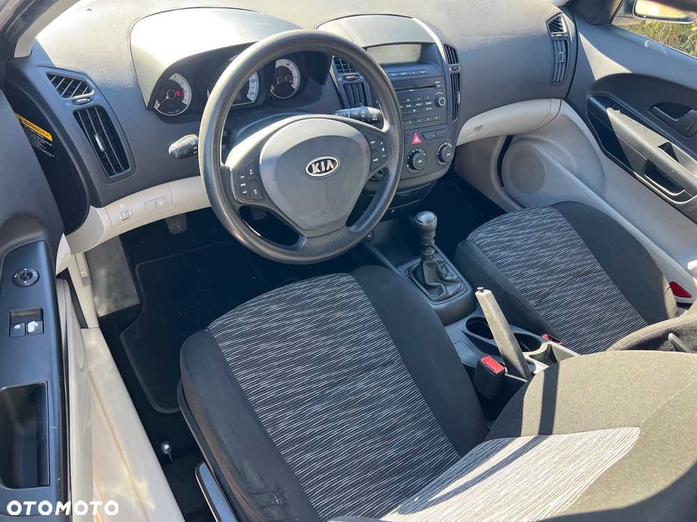 Kia Ceed 1.6 CVVT EX - 10