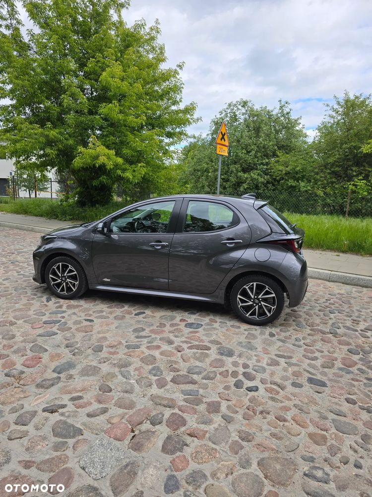 Toyota Yaris 1.0 Premium - 5