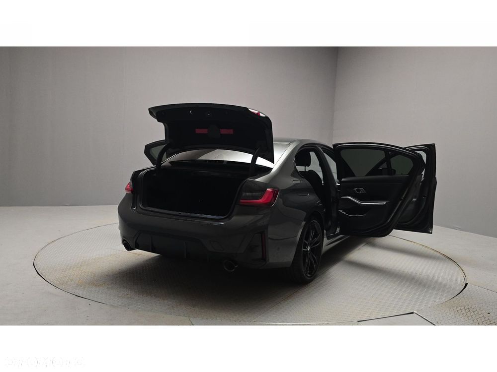 BMW Seria 3 320d xDrive mHEV sport - 10