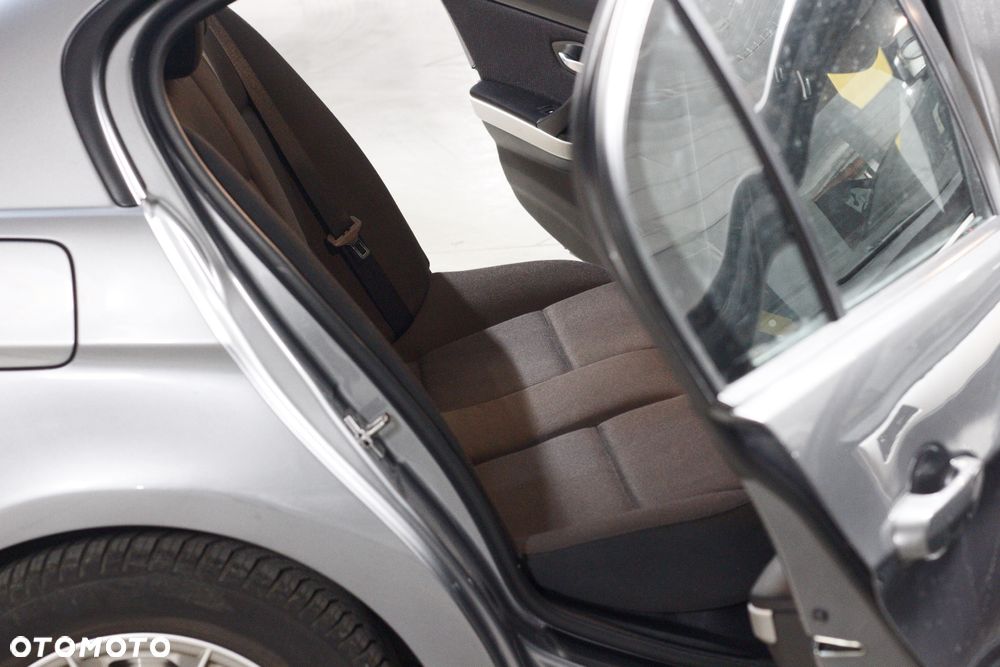 BMW Seria 3 318i Edition Lifestyle - 14