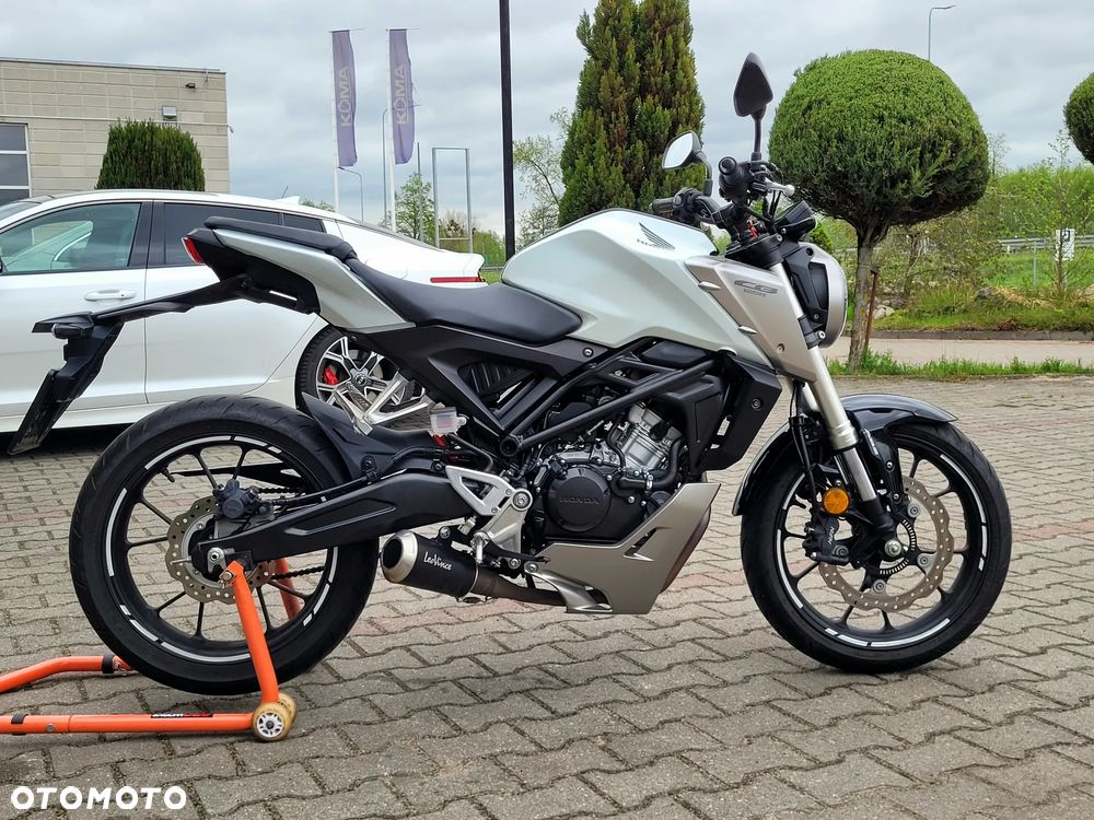 Honda CB - 3