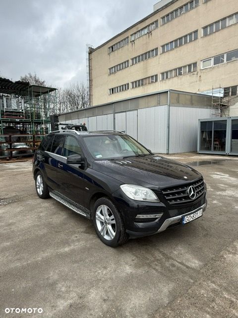 Mercedes-Benz ML - 7