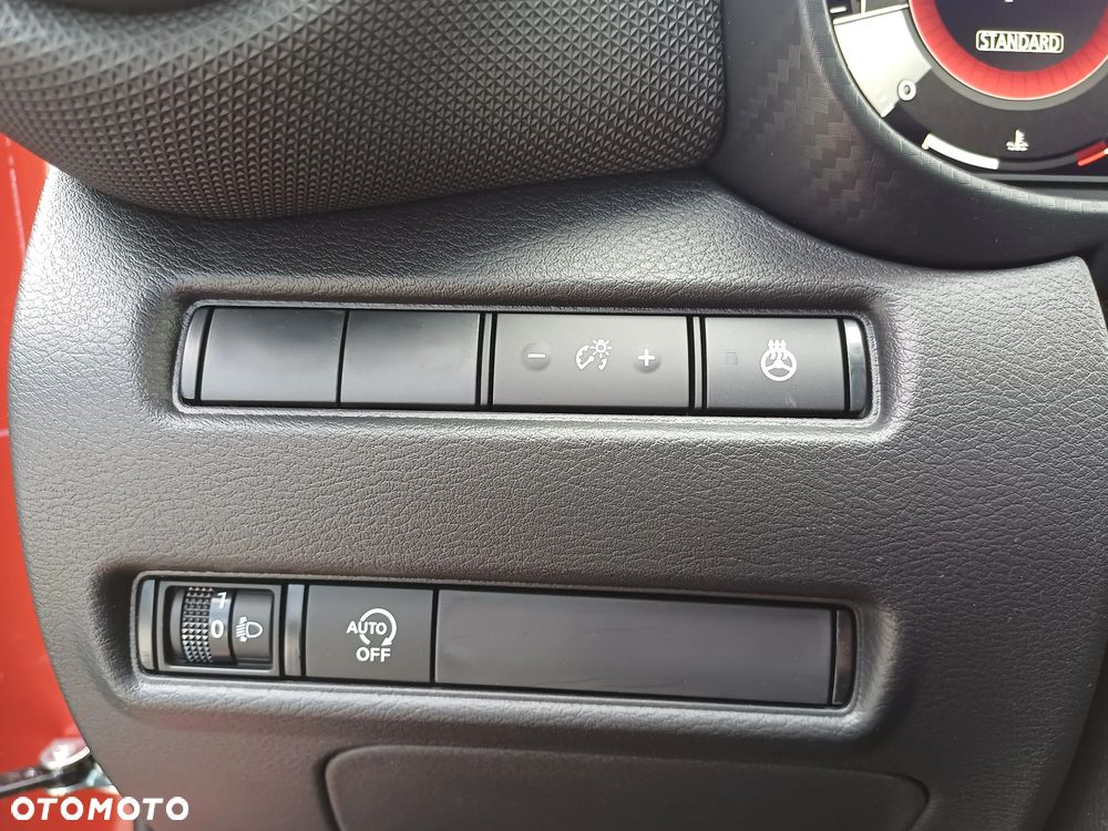 Nissan Juke 1.6 Hybrid N-Connecta AMT - 13