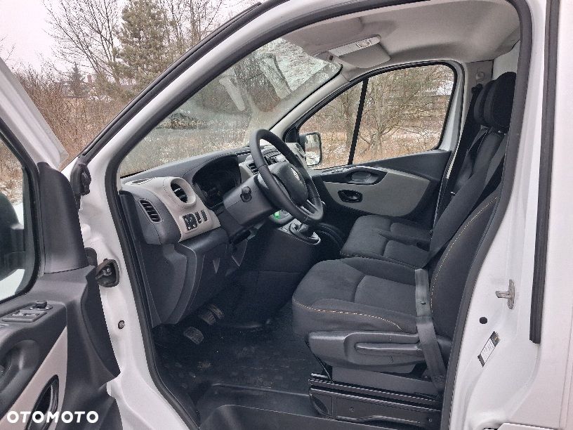 Renault Trafic - 11