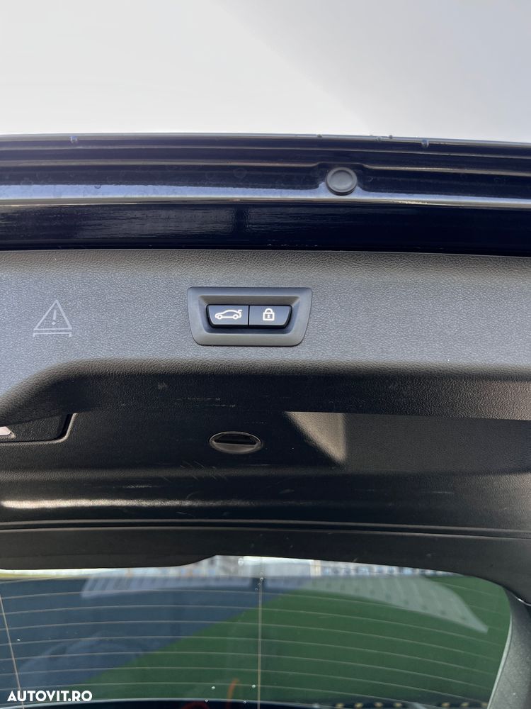 BMW Seria 5 520d Touring Aut. M Sport Edition - 25