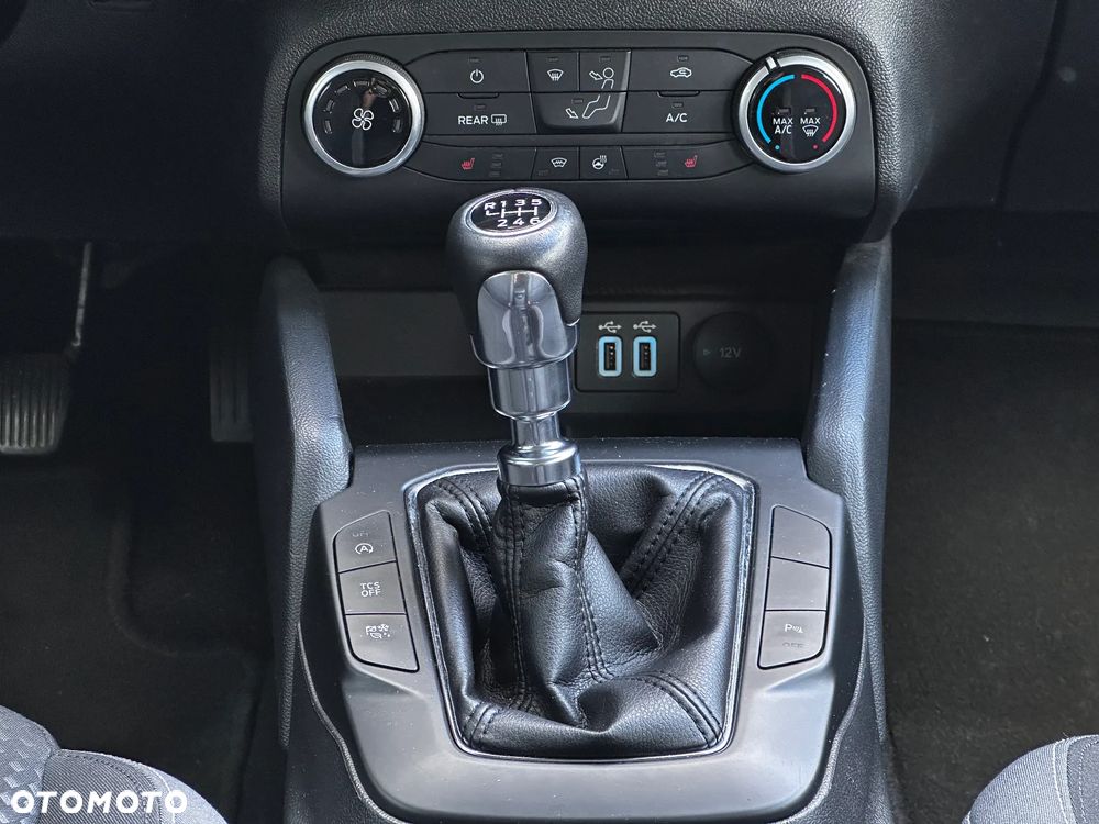 Ford Focus SW 1.5 EcoBlue Connected - 24