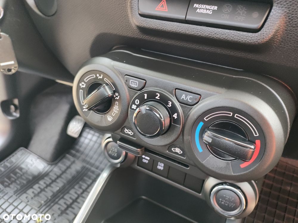 Suzuki Ignis - 33