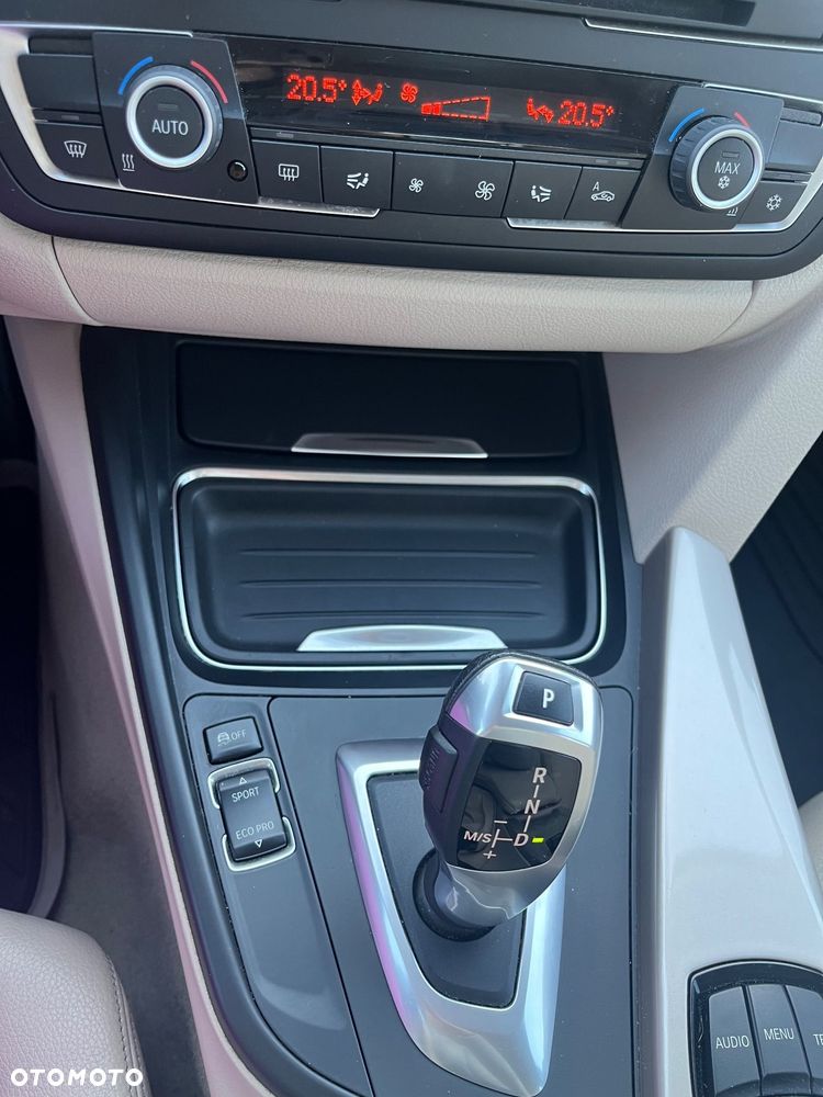 BMW Seria 3 328i - 10