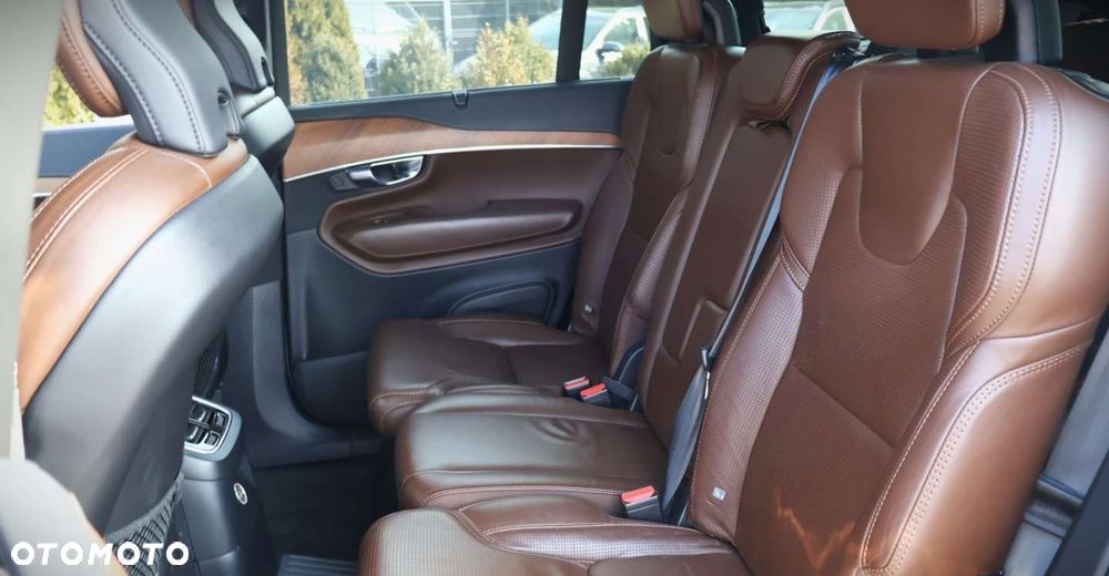 Volvo XC 90 - 17