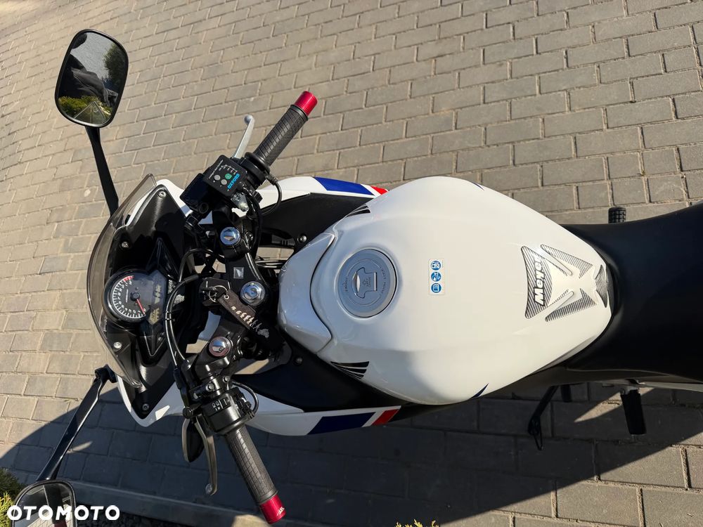 Honda CBR - 25