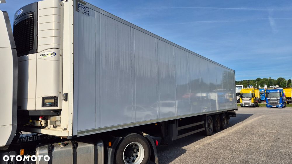 Schmitz Cargobull - 3