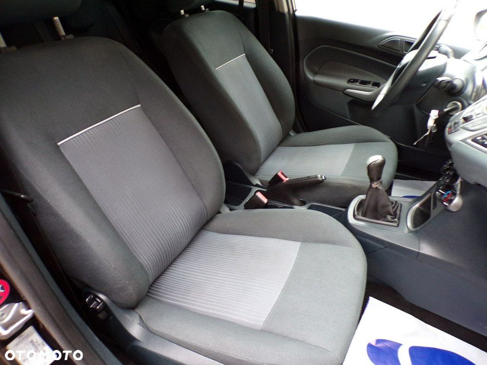 Ford Fiesta - 22