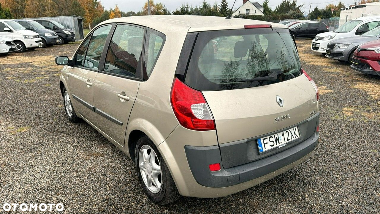 Renault Scenic - 11