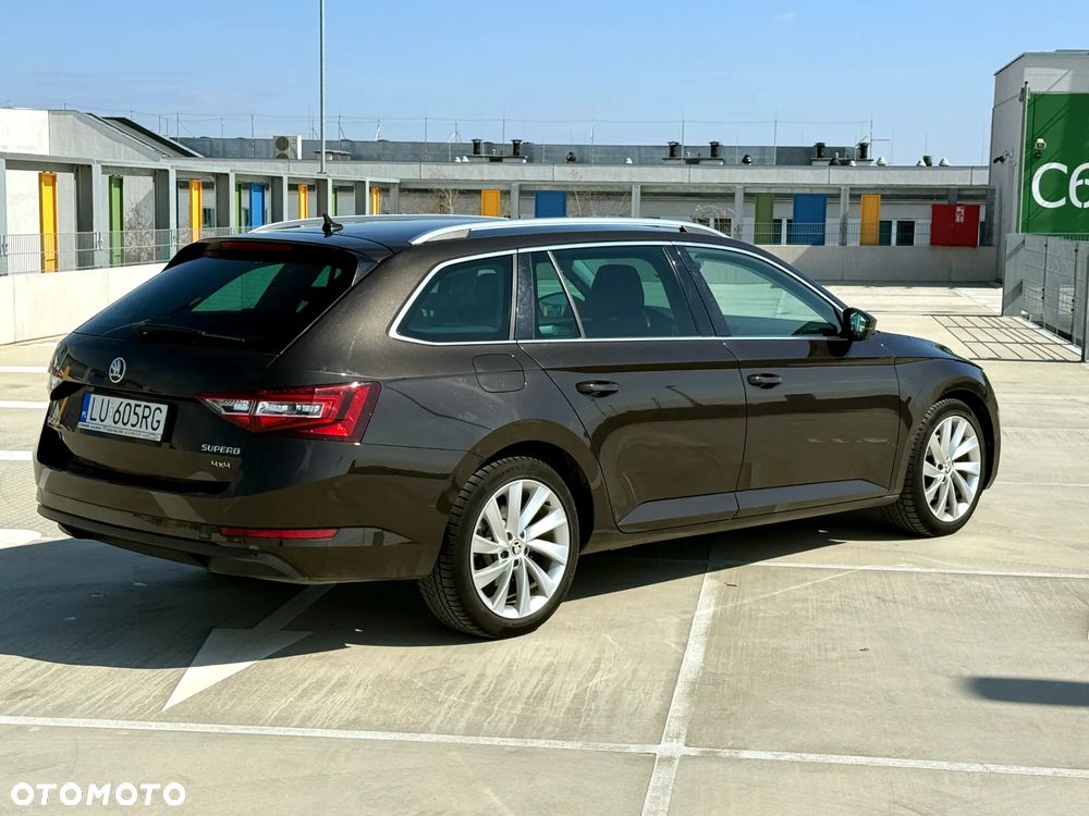 Skoda Superb 2.0 TDI 4x4 Ambition DSG - 2