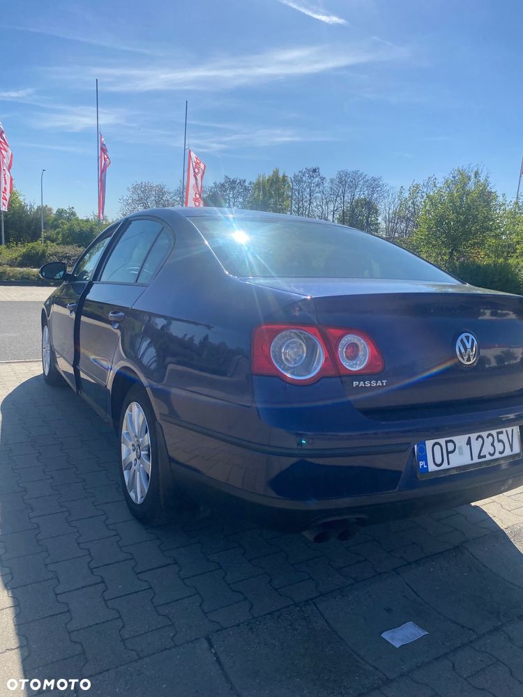 Volkswagen Passat 2.0 TDI Highline - 6