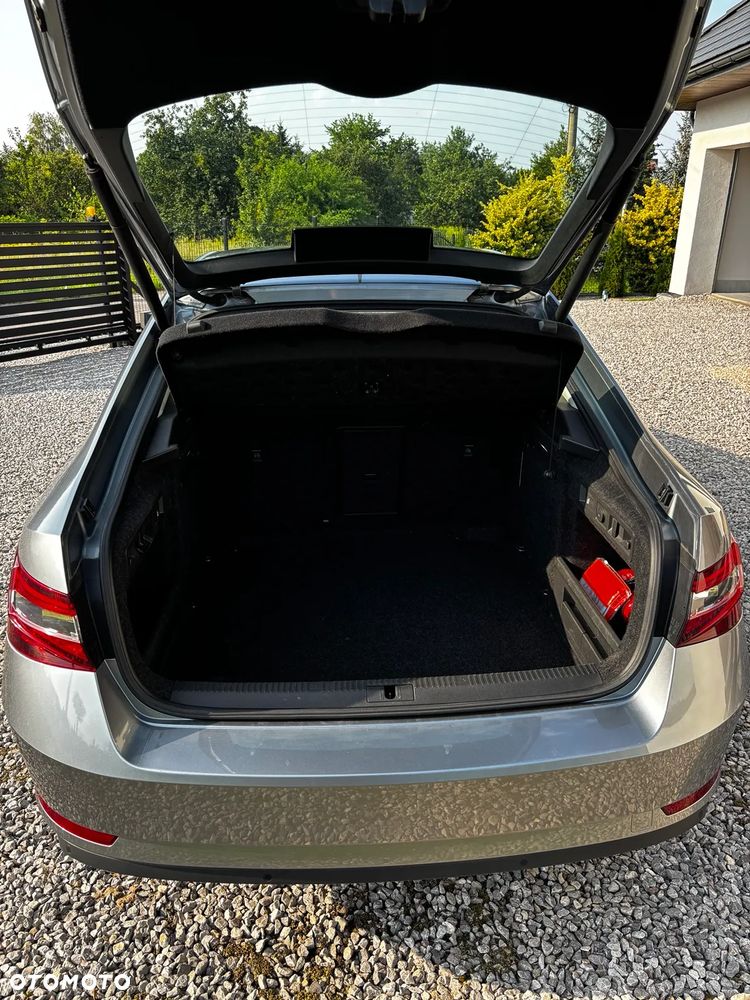 Skoda Superb 1.5 TSI ACT Ambition DSG - 9